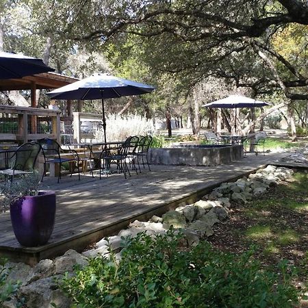 Wimberley Inn Bagian luar foto