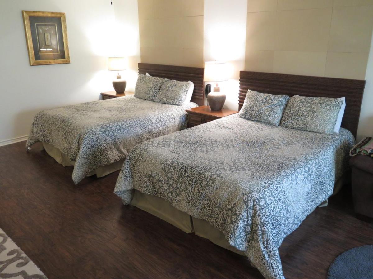 Wimberley Inn Bagian luar foto