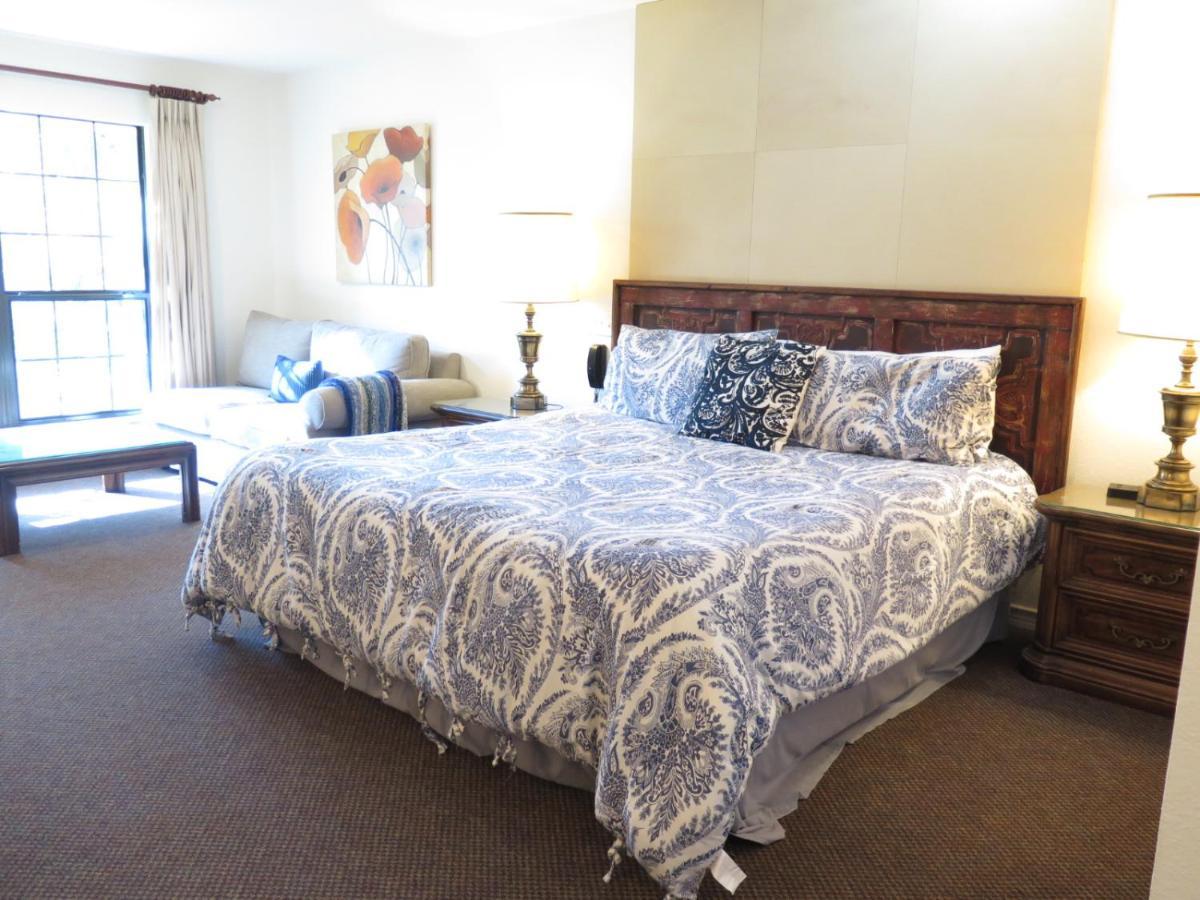 Wimberley Inn Bagian luar foto