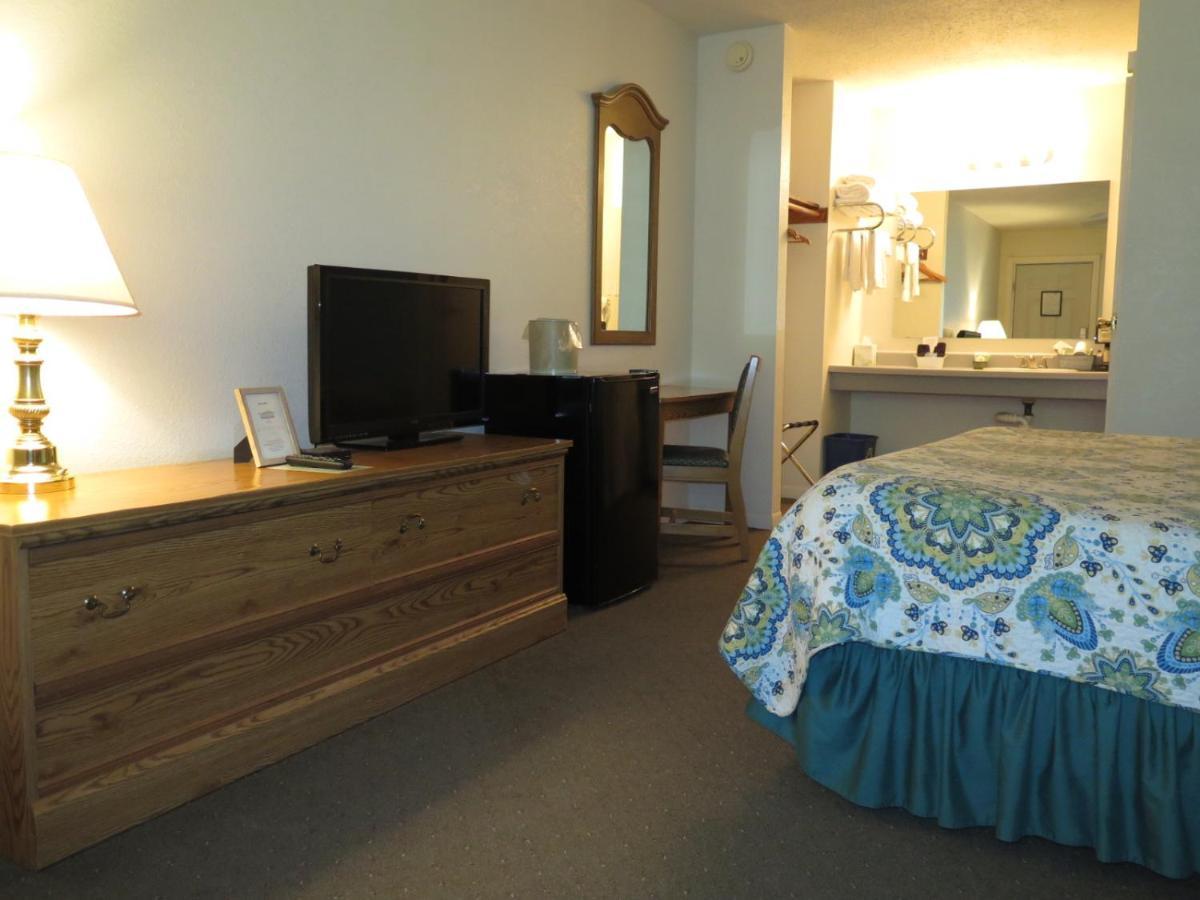 Wimberley Inn Bagian luar foto
