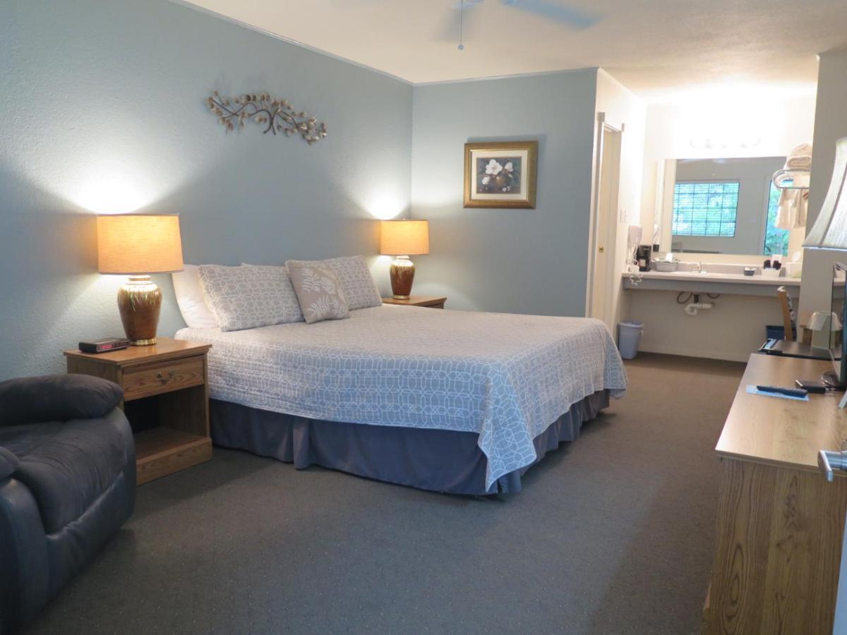 Wimberley Inn Bagian luar foto