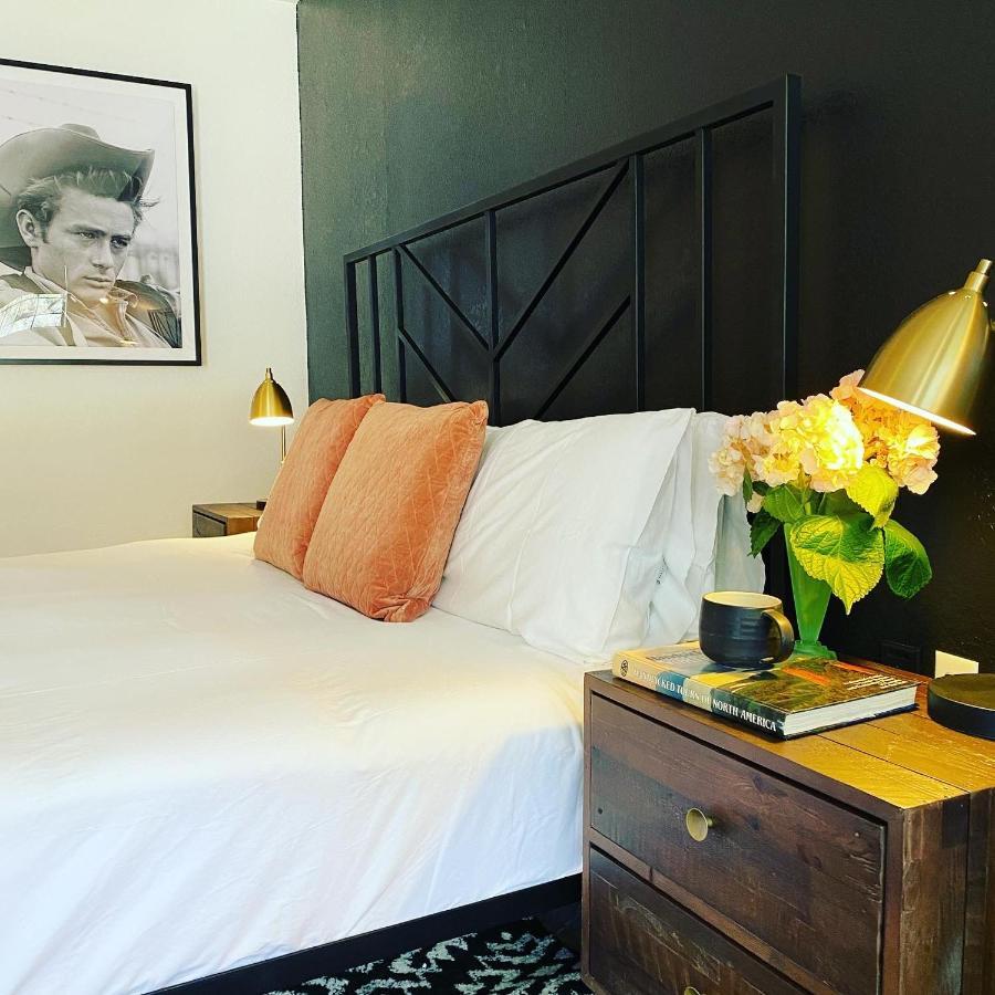 Wimberley Inn Bagian luar foto