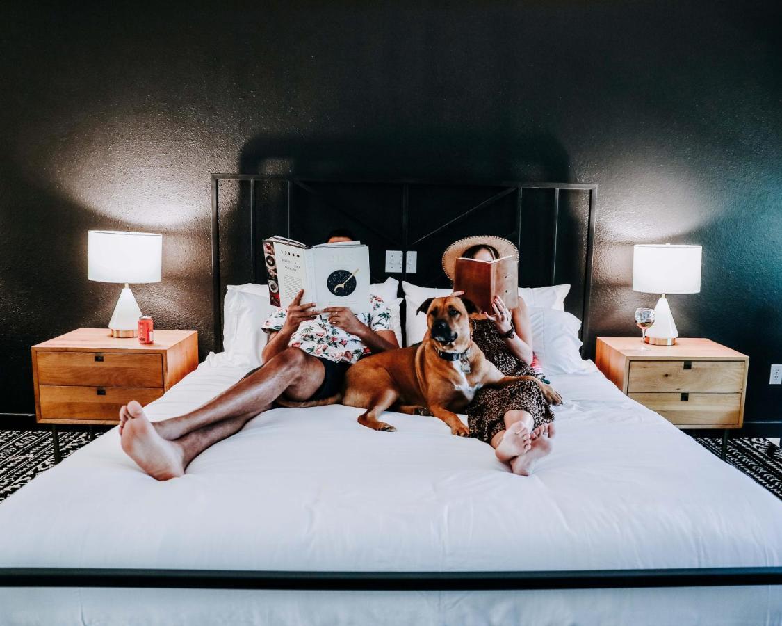 Wimberley Inn Bagian luar foto