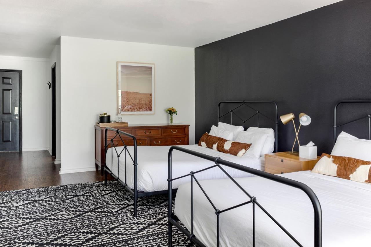 Wimberley Inn Bagian luar foto