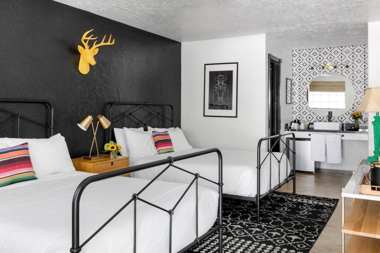 Wimberley Inn Bagian luar foto